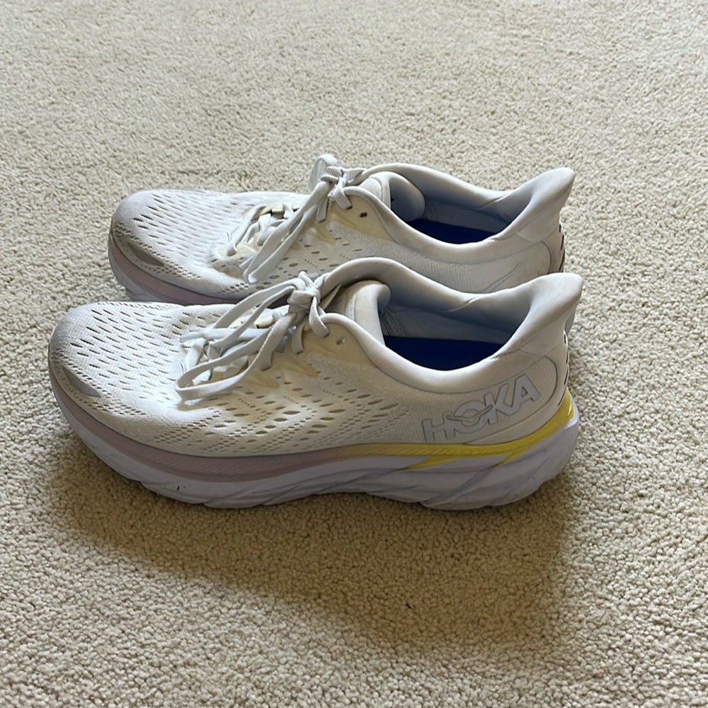 Hoka Clifton 8